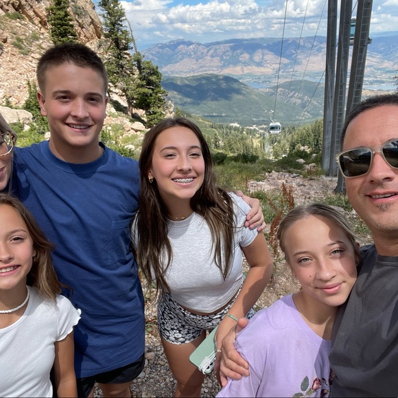 Meet your Posher, Cameron - Picture 11 of 14